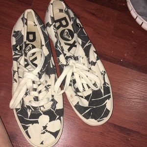 Cute Roxy shoes.